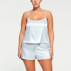 SKIMS Women's Satin Sleepwear Set - Hotel Frost Light Blue
